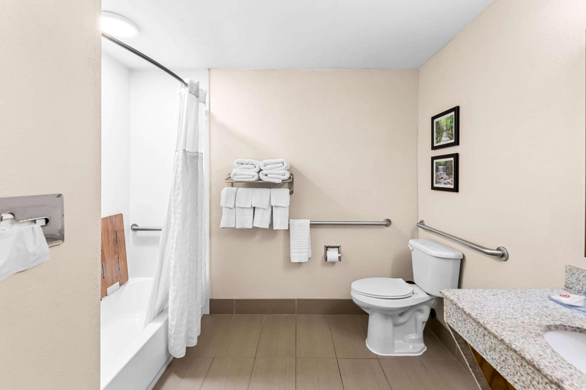 Hotel Comfort & 2*